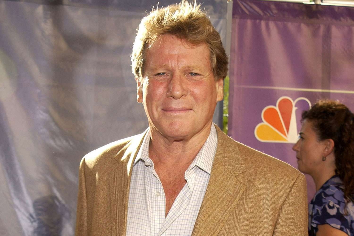 Hollywood Icon Ryan O’Neal, ‘Love Story’ Star, Passes Away at 82